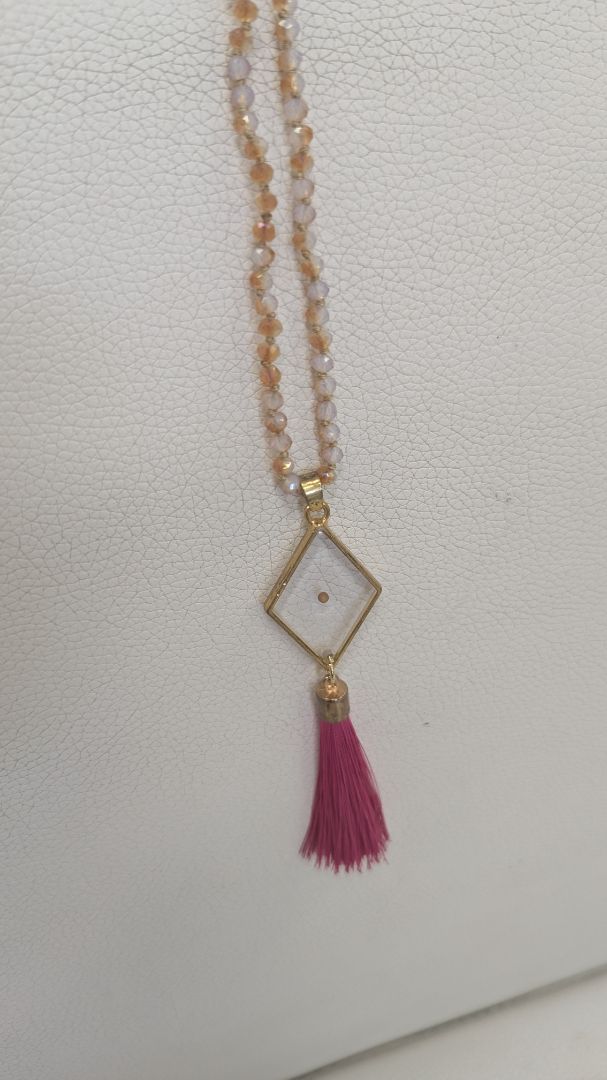 Simply SuSu Designs Mustard Seed beaded necklace