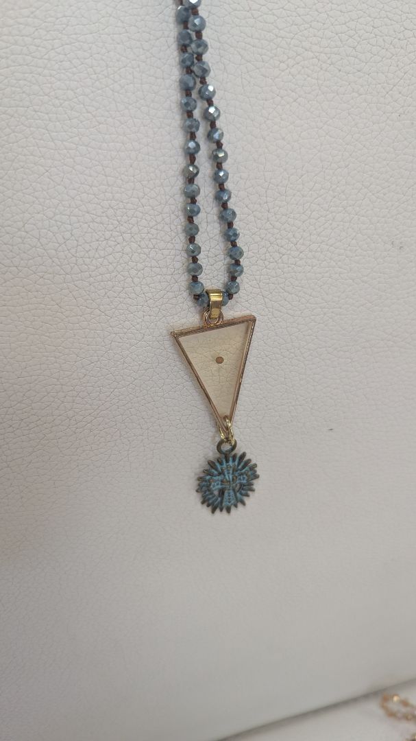 Simply SuSu Designs Mustard Seed beaded necklace