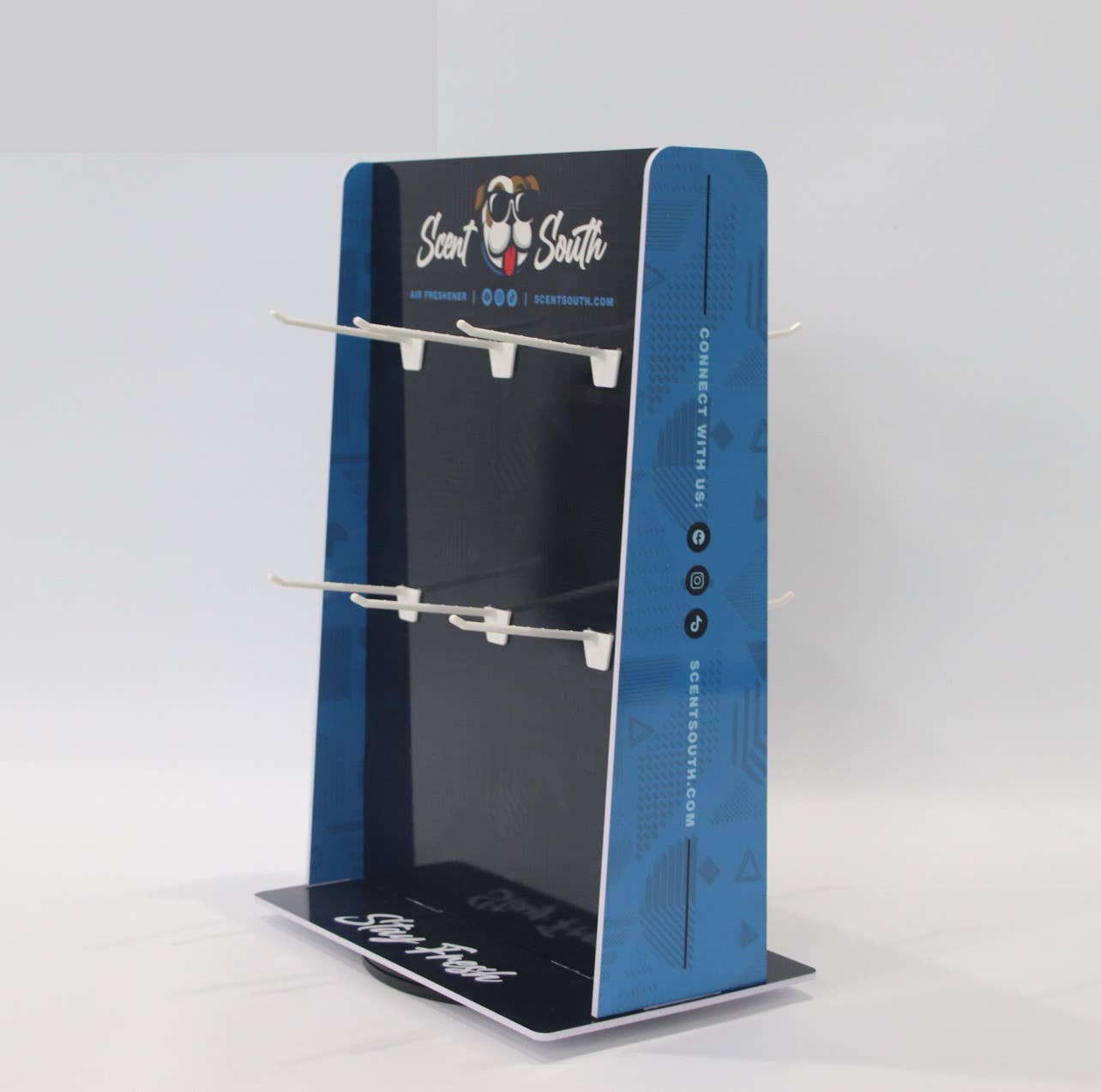 Scent South - Scent South retail stand - Spinner.