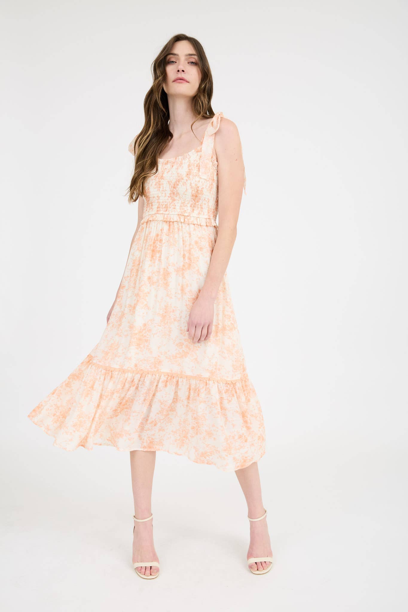 Blu Pepper - FLORAL SMOCKED SWEETHEART RUFFLE TRIM MIDI DRESS