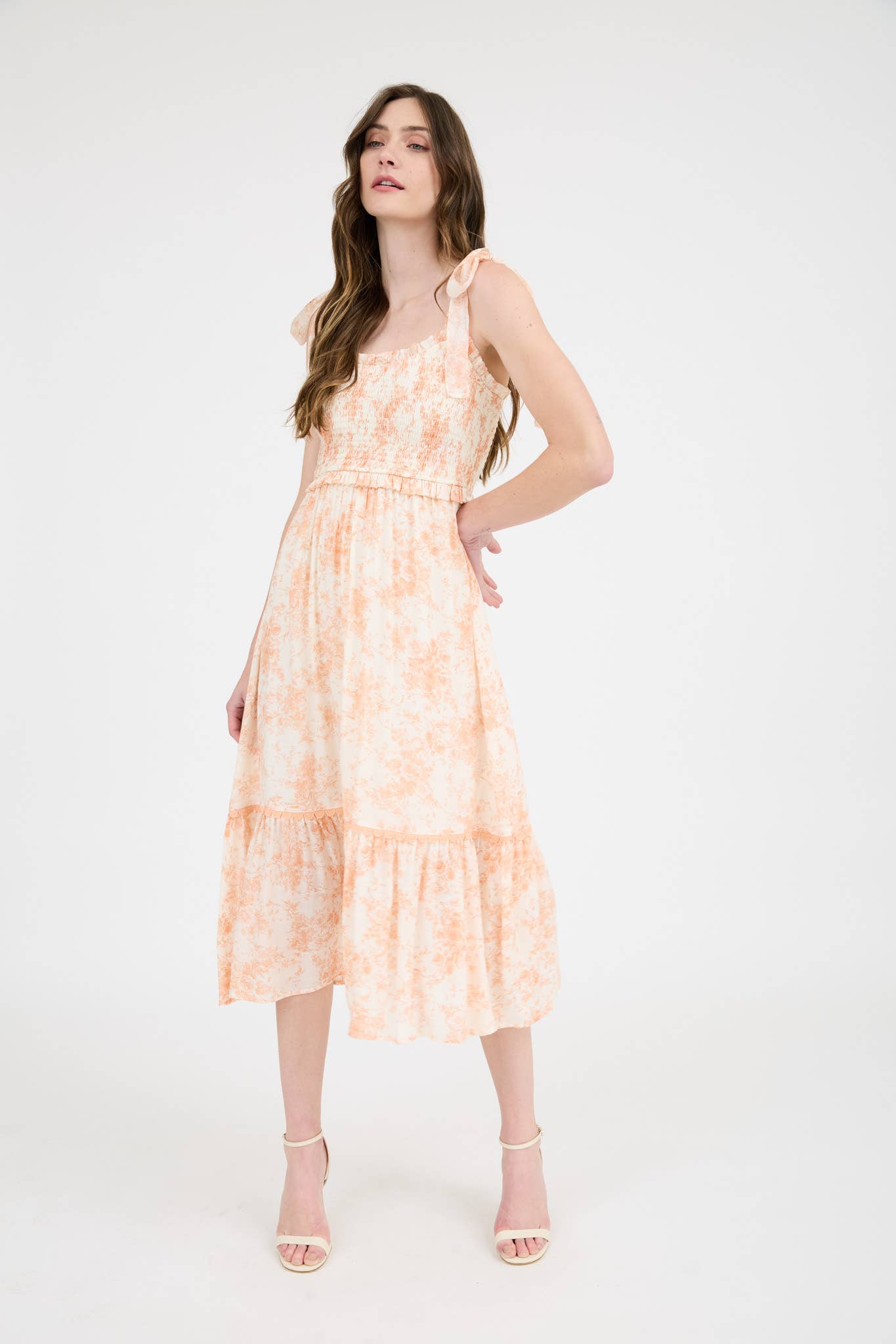 Blu Pepper - FLORAL SMOCKED SWEETHEART RUFFLE TRIM MIDI DRESS