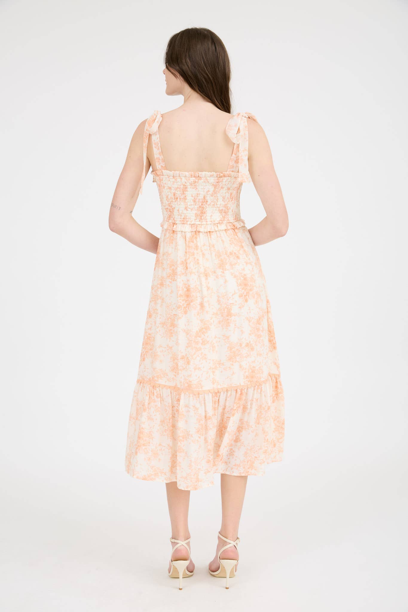 Blu Pepper - FLORAL SMOCKED SWEETHEART RUFFLE TRIM MIDI DRESS