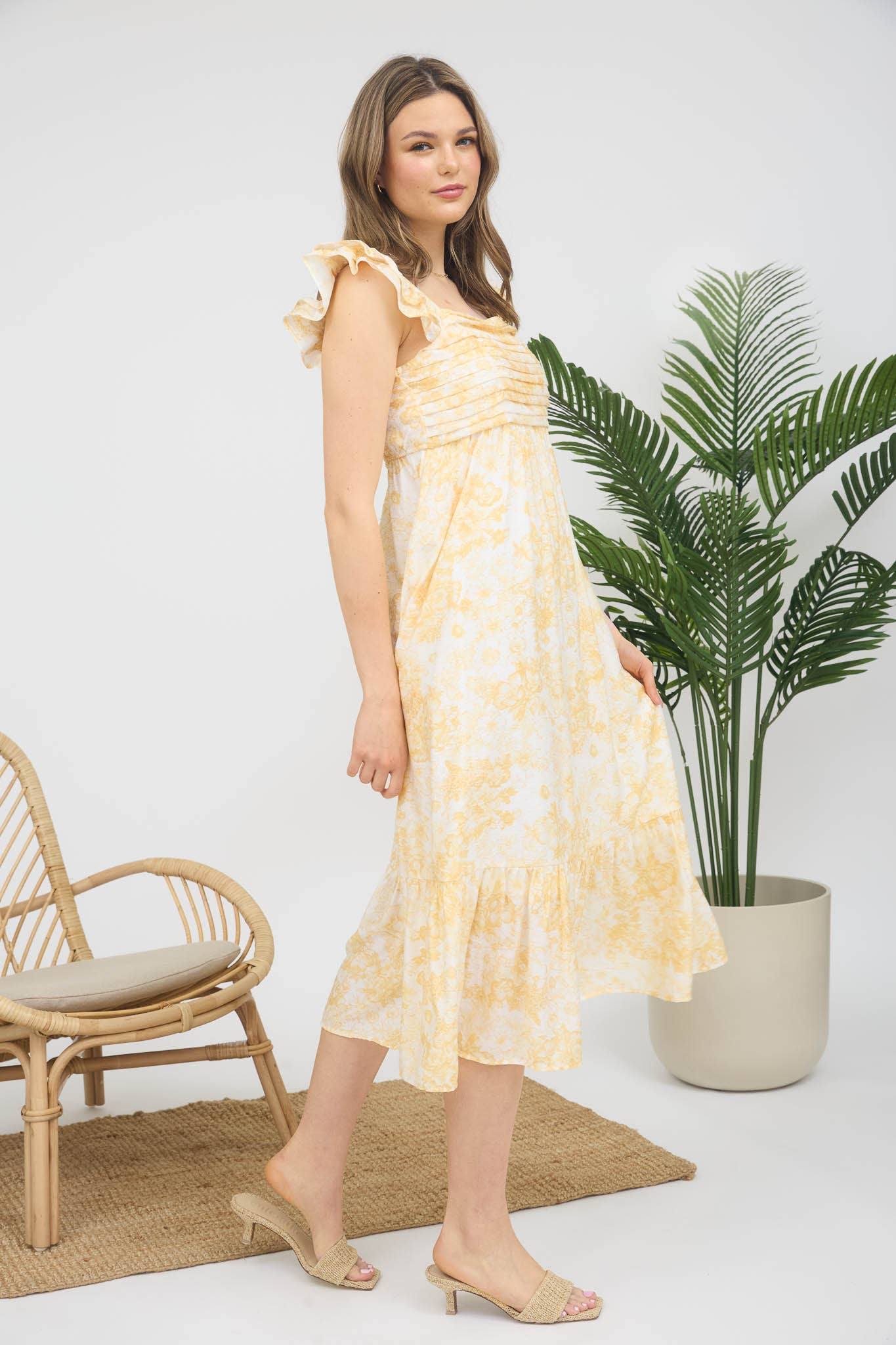Blu Pepper - FLORAL RUFFLE STRAP DETAIL PLEATED MIDI DRESS