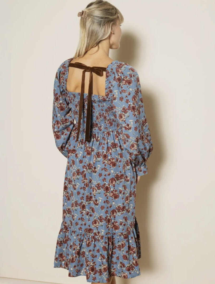 Elloh Collection Back Velvet Bow Dress