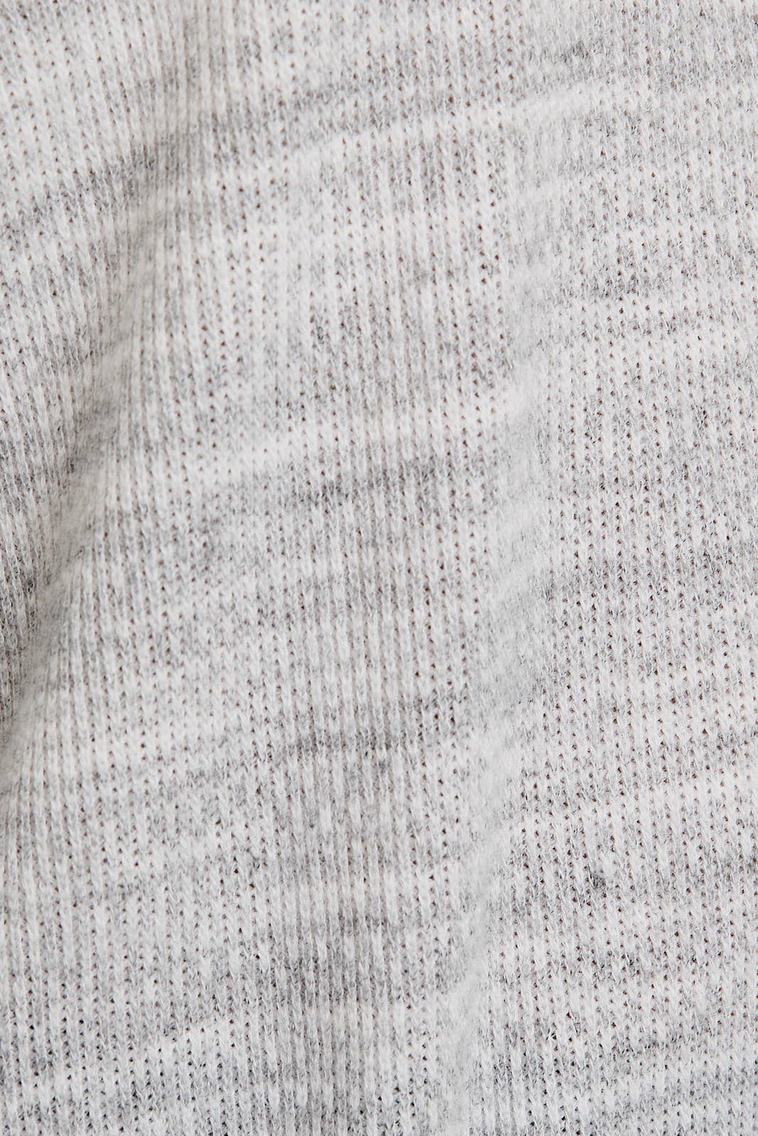 LONG SLEEVE UNBALANCED OFF SHOULDER TOP