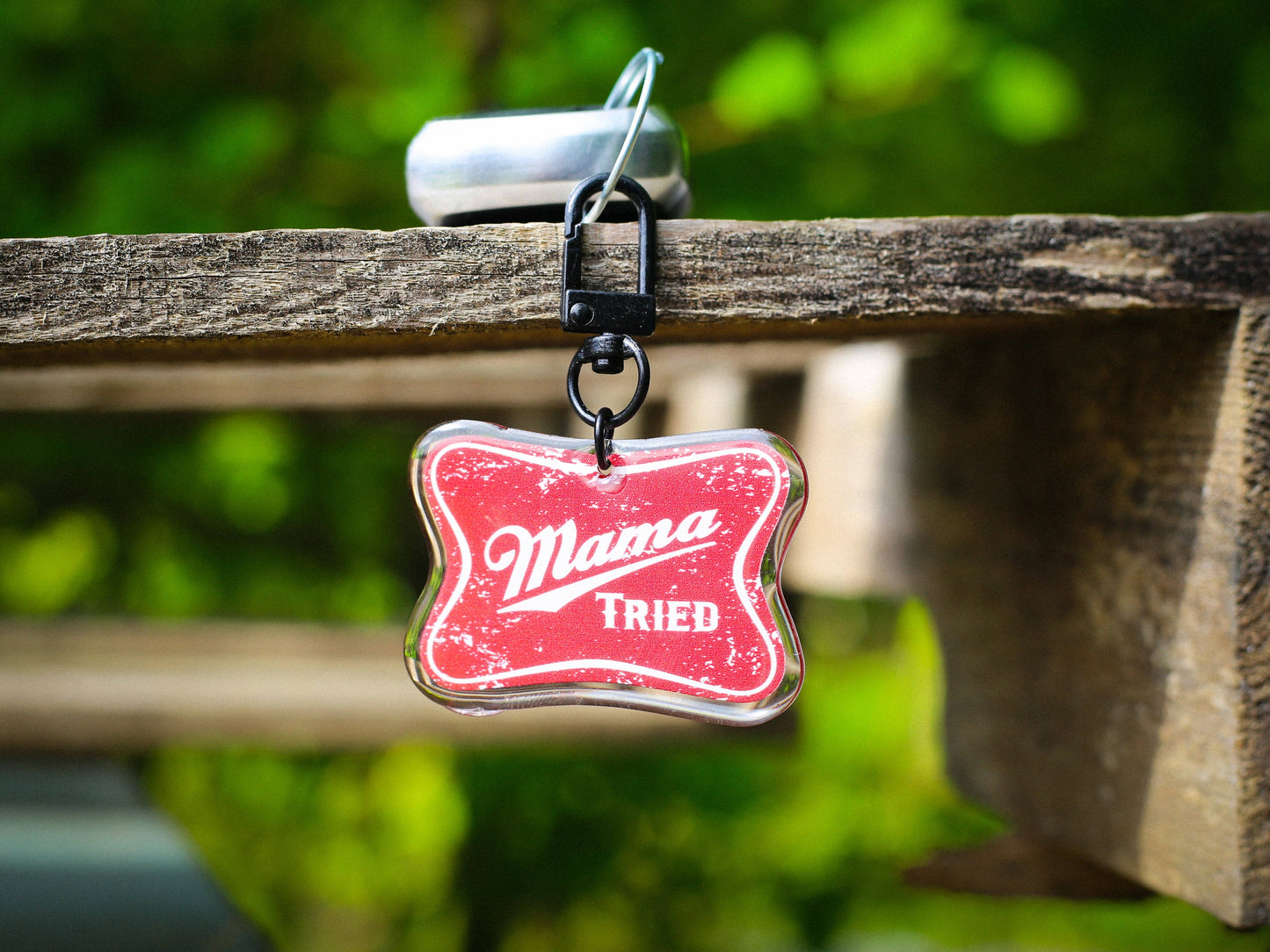 Scent South - Mama tried - keychain