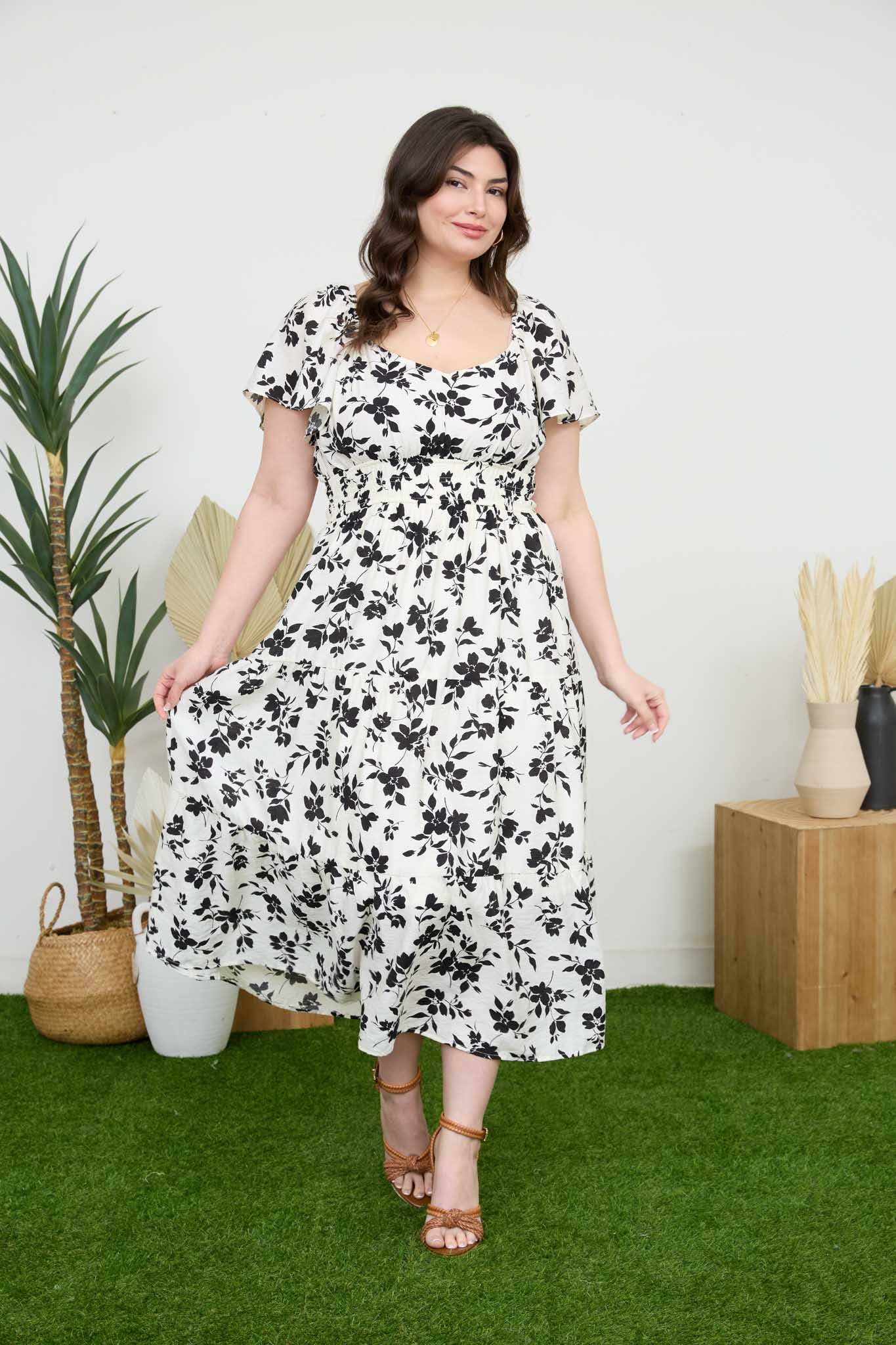 Blu Pepper - PLUS FLORAL SCOOP NECK FLOUNCE SLEEVE MIDI DRESS