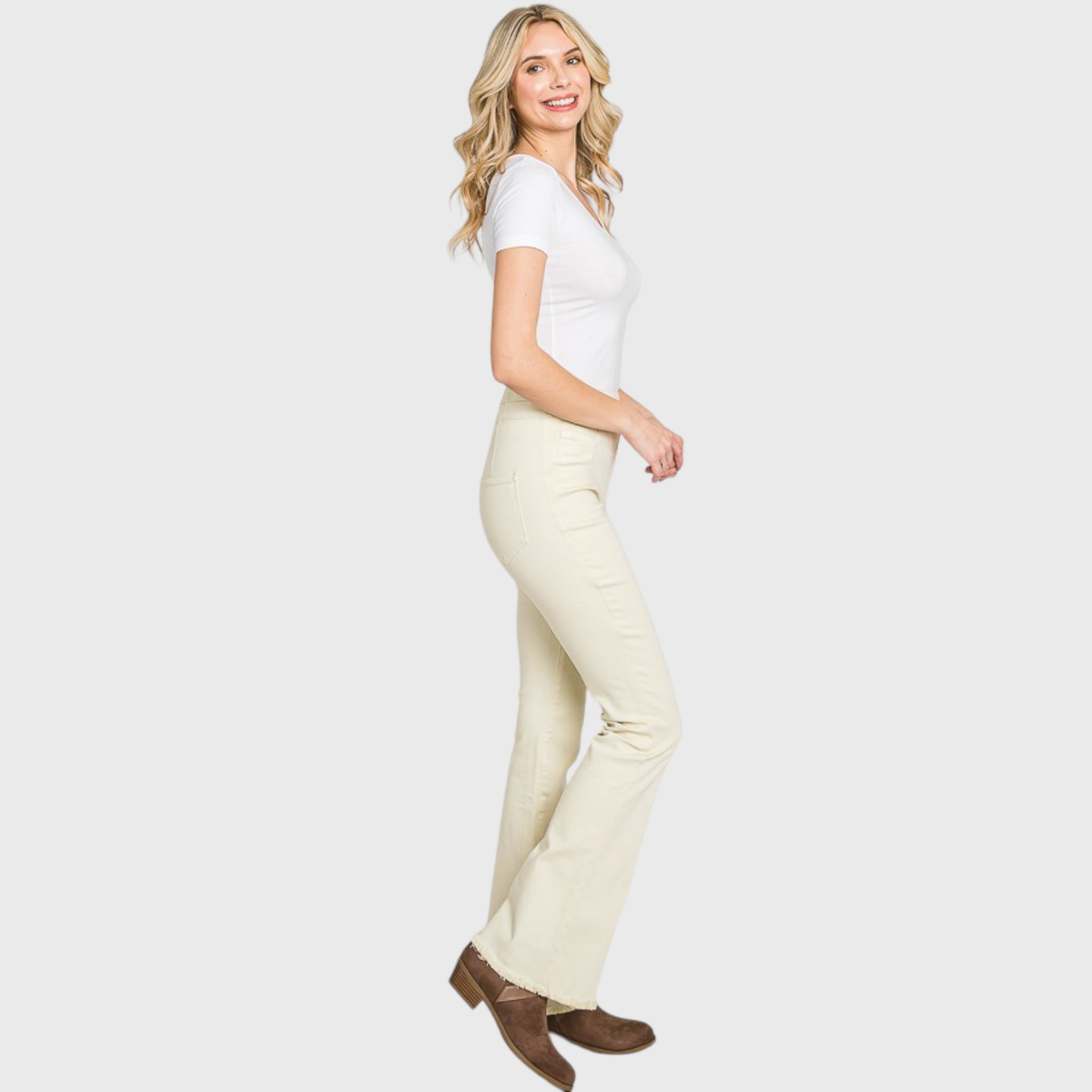 Petra153 - (PETITE) PZ772HF-BE HIGH RISE PULL-ON BOOTCUT W/ FRAYED HEM