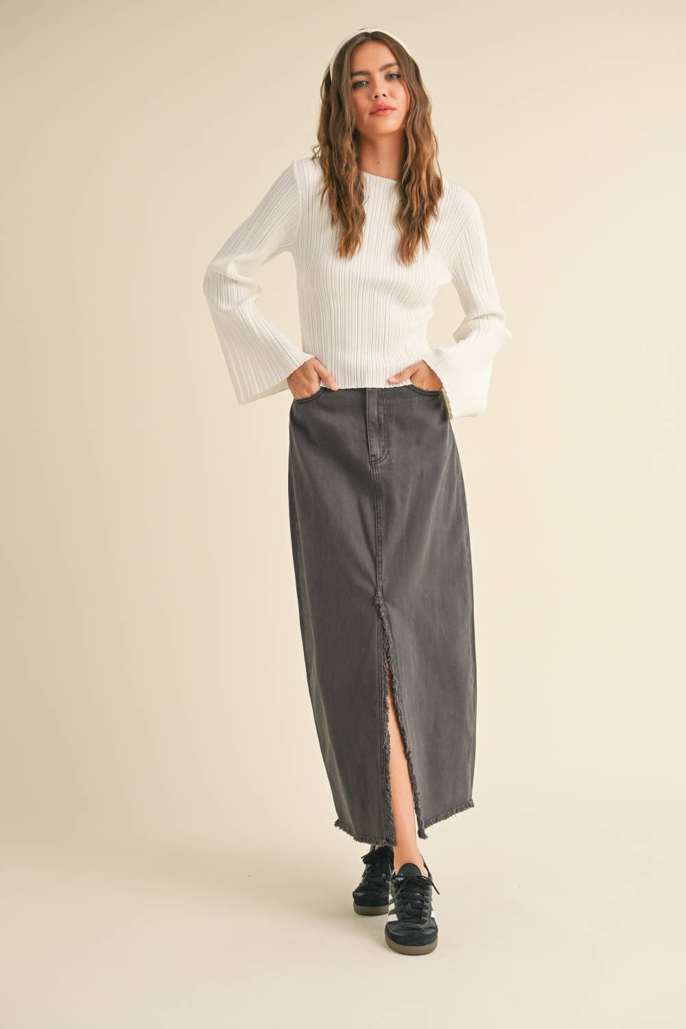 Ribbed Long Sleeve Black Sweater