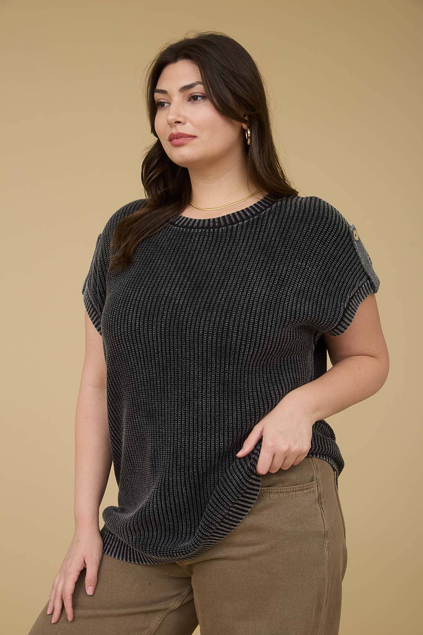 WASHED KNIT SHORT TAB SLEEVE PULLOVER SWEATER