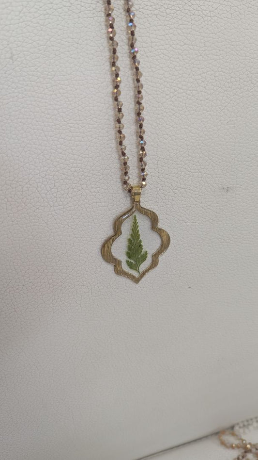 Simply SuSu Designs Fern leaf beaded necklace
