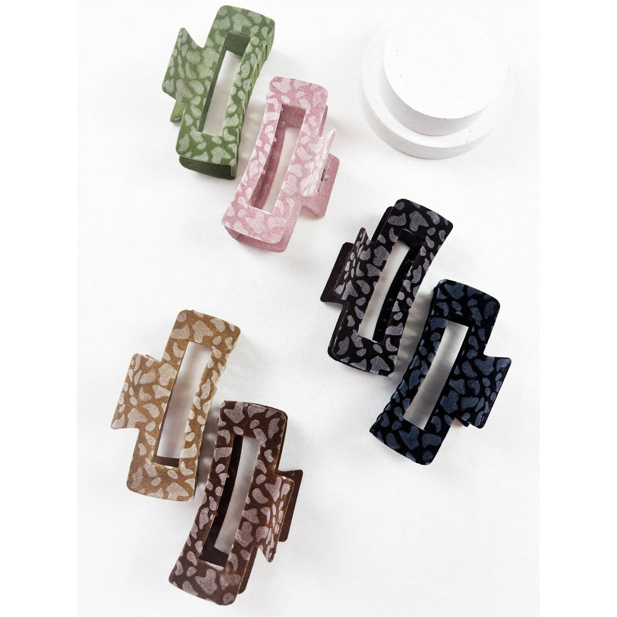 Love and Repeat - Leopard Flocked Velvet Rectangle Claw Clip