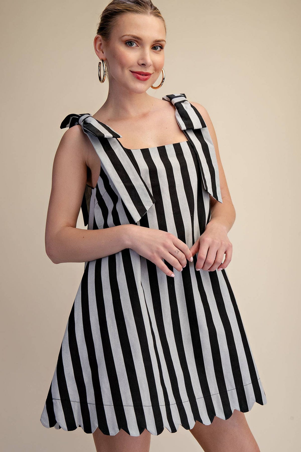 Glam - Scoop Neck Bow Shoulder Scallop Mini Dress