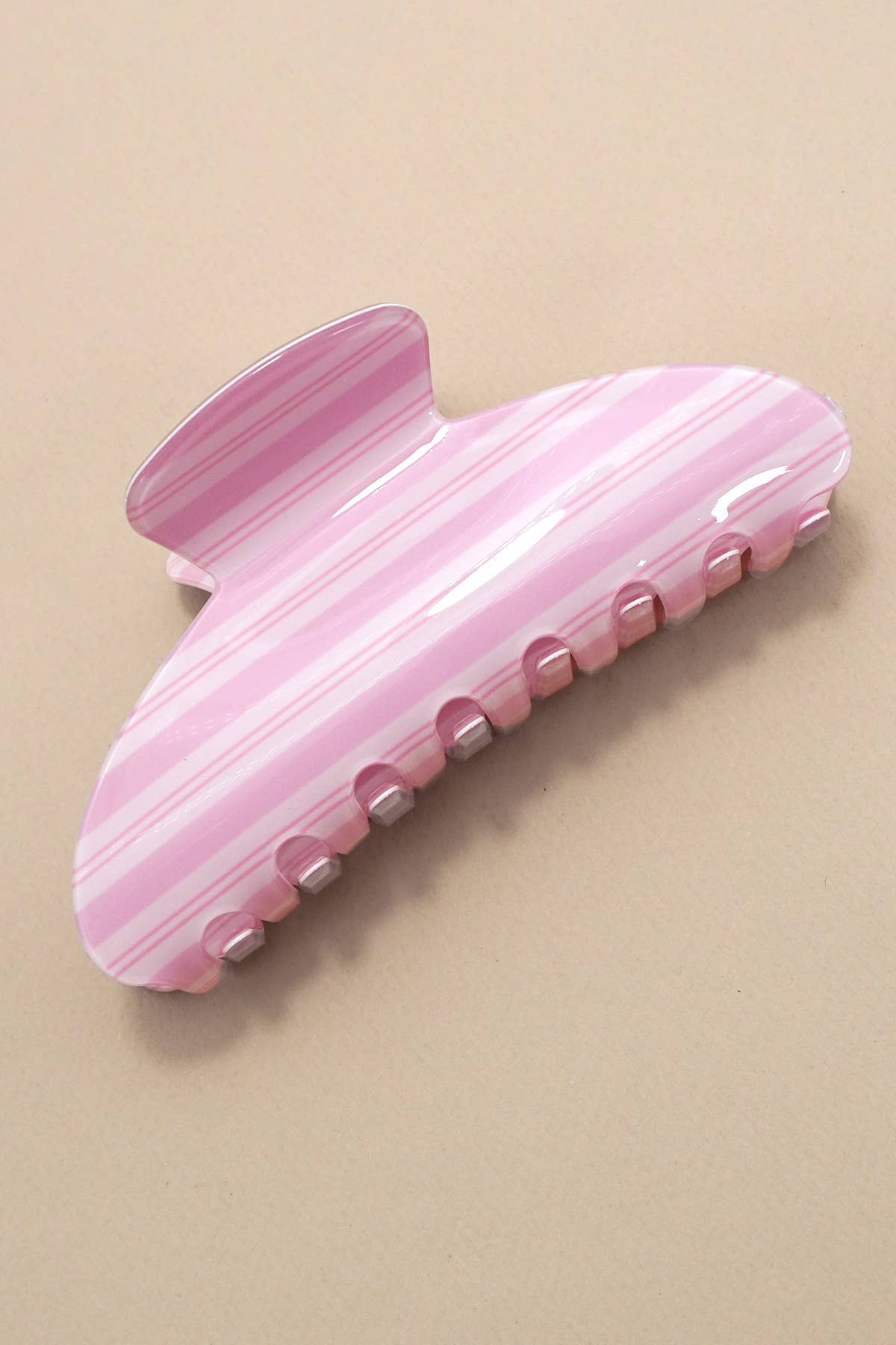 JOSSLYN by wall to wall - JUMBO STRIPE PLAID OVAL HAIR CLAW CLIPS | 40H1069