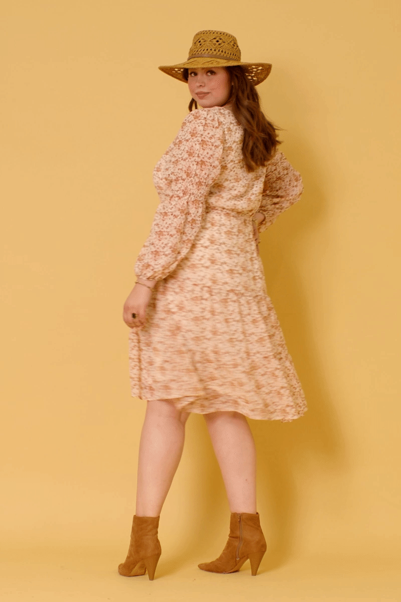 Hayden LA - Womens Floral Print Smocked Sleeve Midi Dress