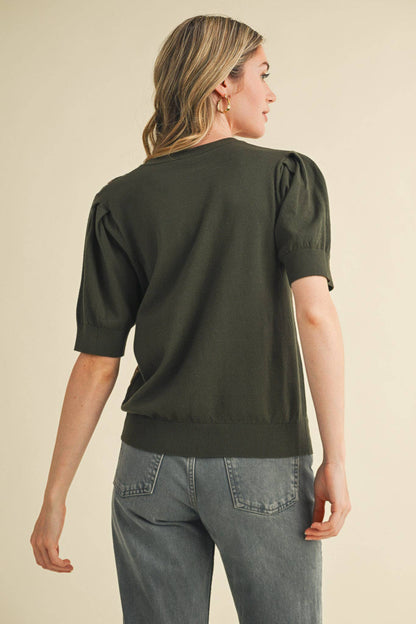 SHORT PUFF SLEEVE EMBROIDERY FRONT SWEATER