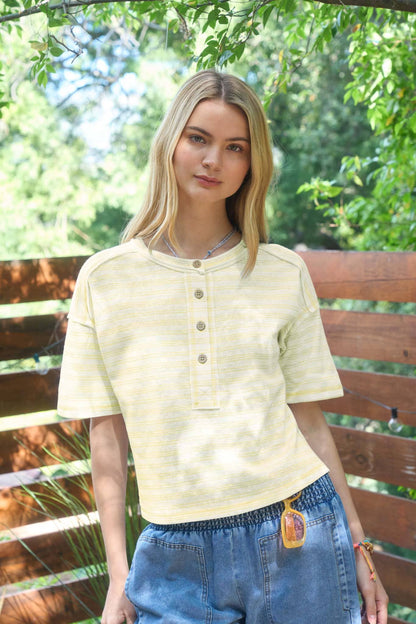 STRIPE EXPOSED KNIT TOP