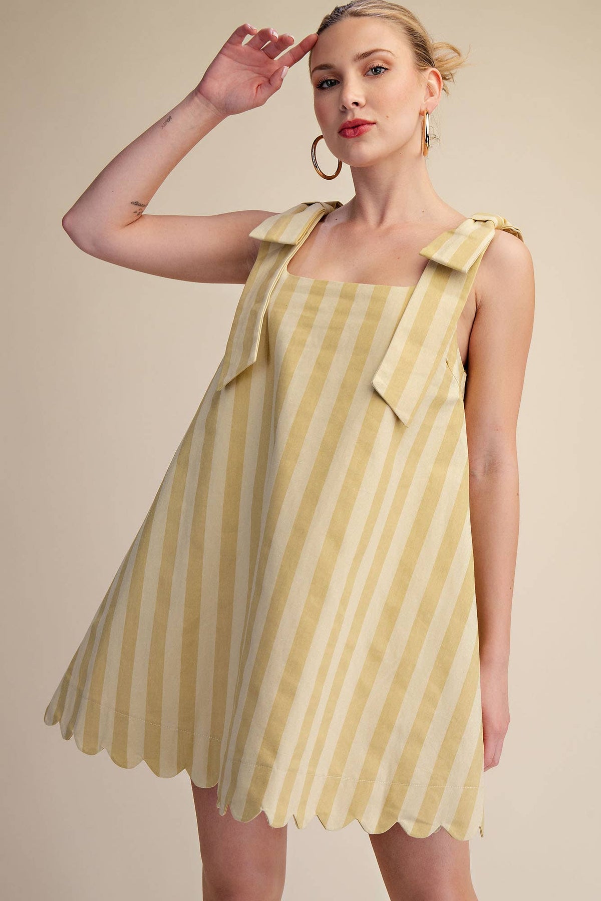 Glam - Scoop Neck Bow Shoulder Scallop Mini Dress