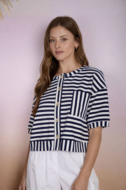 STRIPE PATTERN SHORT SLEEVE BUTTON DOWN KNIT TOP