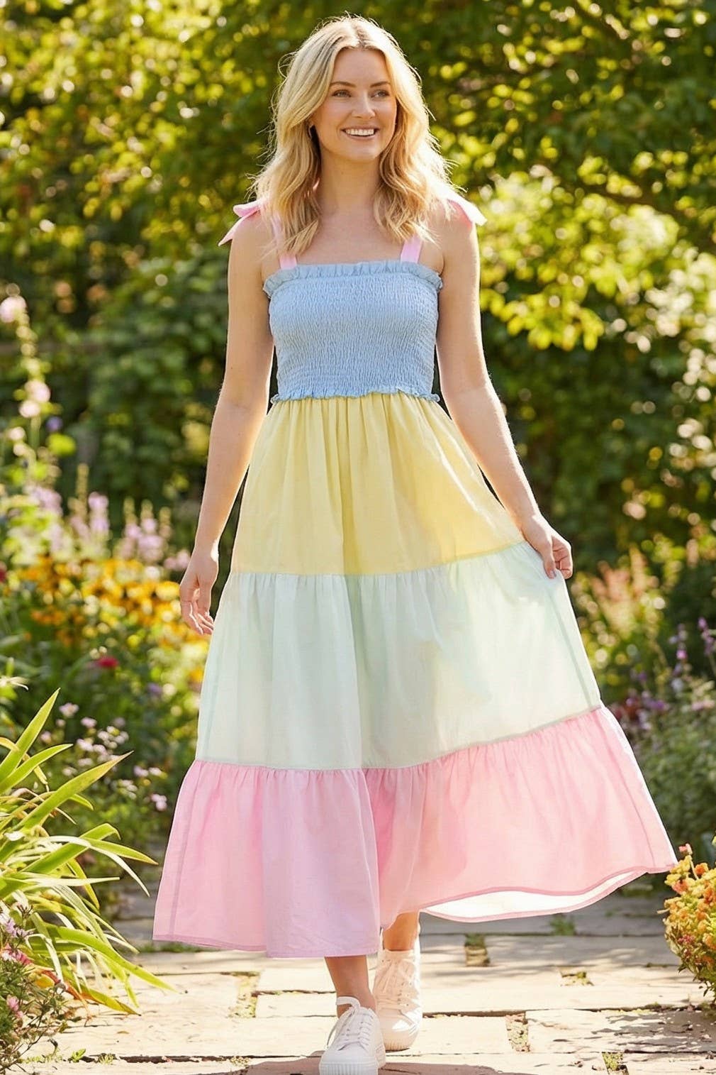 BEESON RIVER - Color Block Smocked Dress