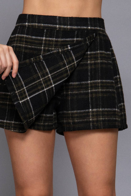 Active Basic | Active USA - Front Wrap Plaid Short Pants