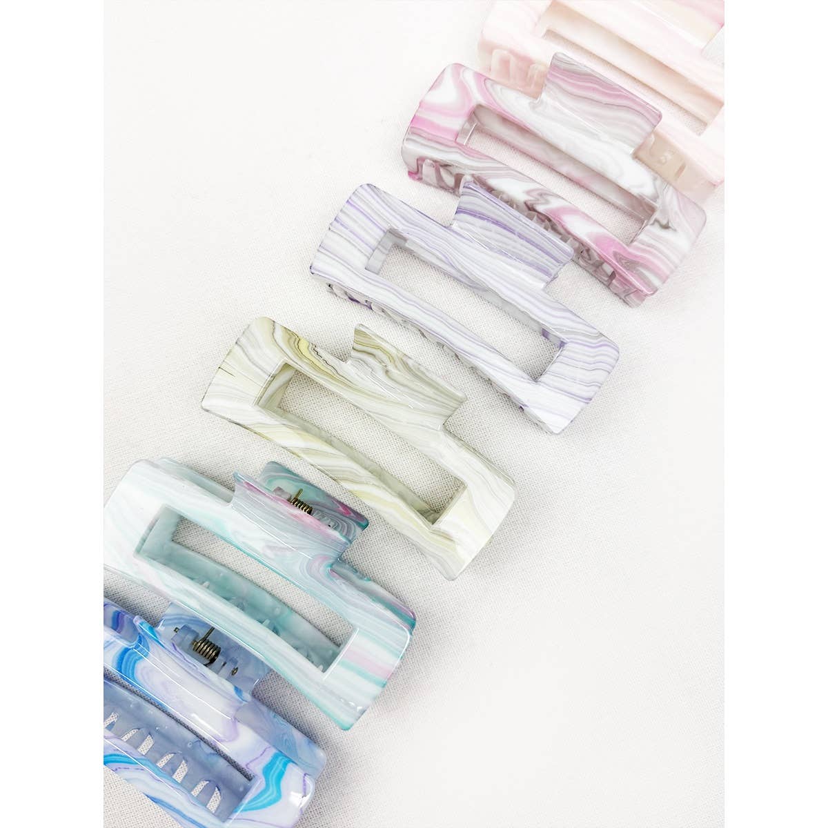 Love and Repeat - Marbled Pattern Cut Out Rectangle Hair Claw