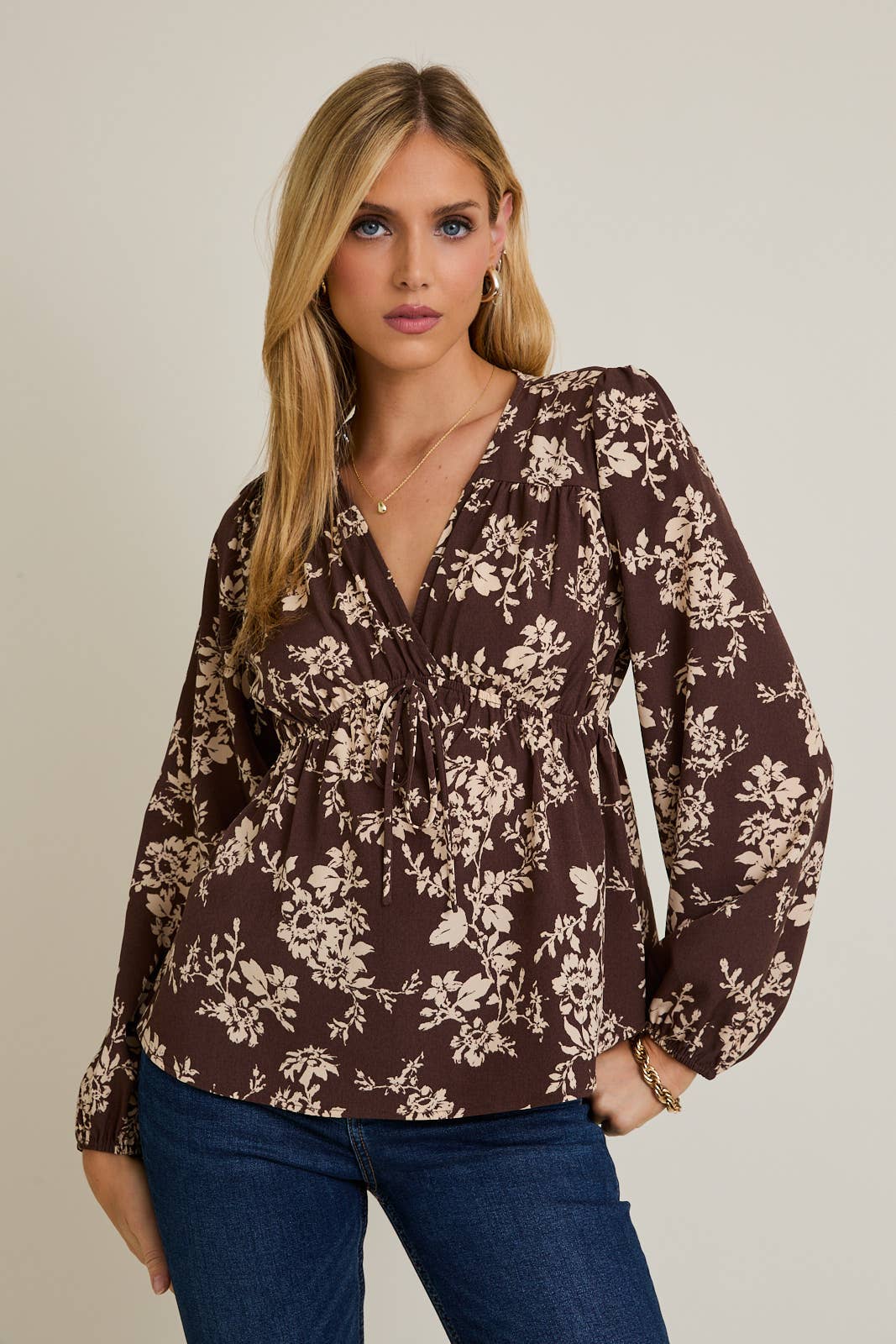GILLI - V-NECK FRONT TIE LONG SLEEVE FLARE HEM FLORAL TOP