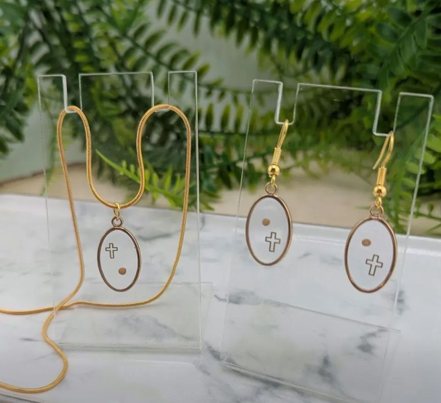 Simply SuSu Designs Mustard Seed and Cross Jewelry set