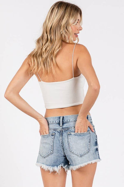 Petra153 - P1353R-LA MID RISE RIGID PATCHED SHORTS W/ FRAYED HEM