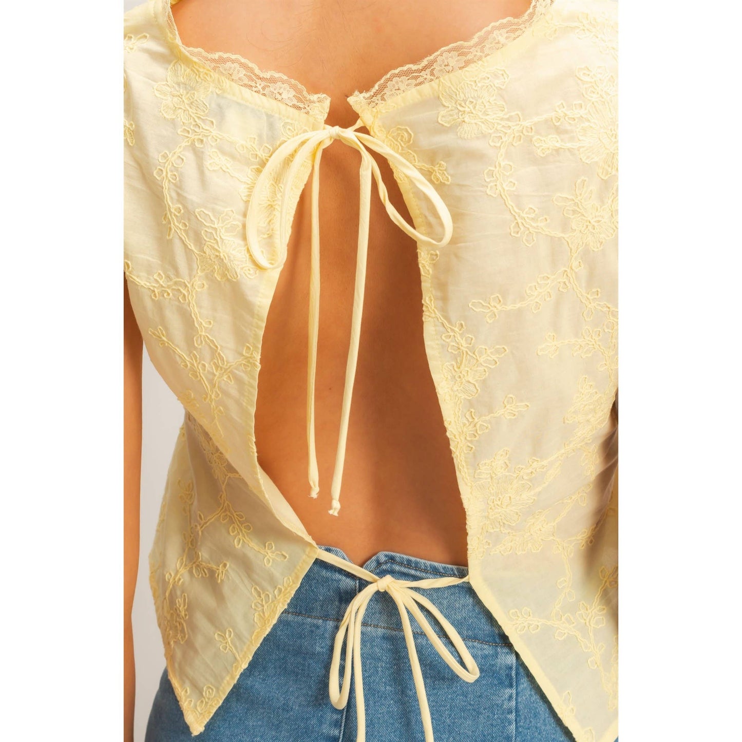 HYFVE - V-Neck Floral Lace Trim Top