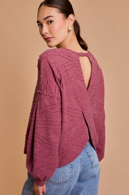 GILLI - LONG SLEEVE BACK OVERLAP TOP
