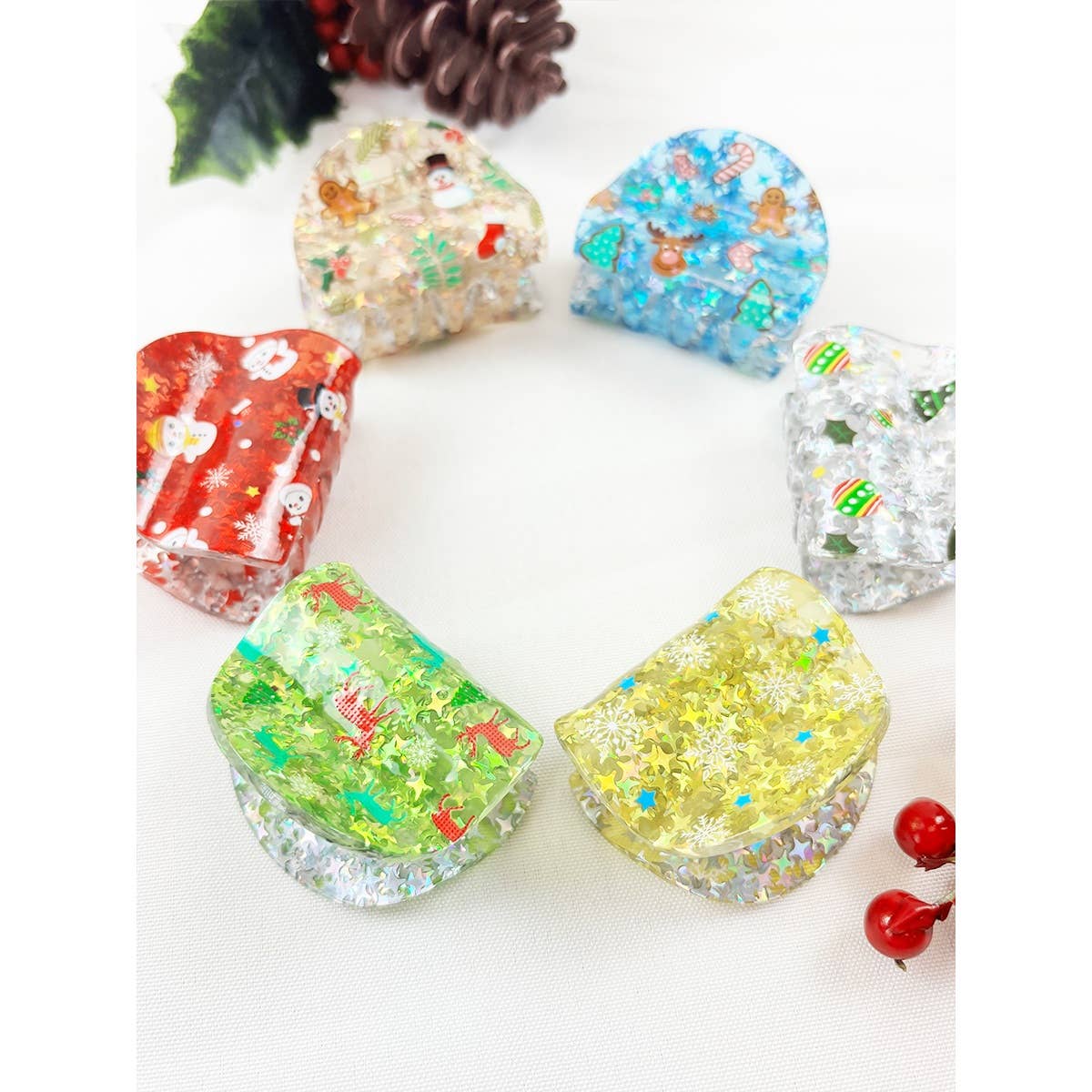 Love and Repeat - Christmas Prints on Glitter Mini Hair Claw Clip