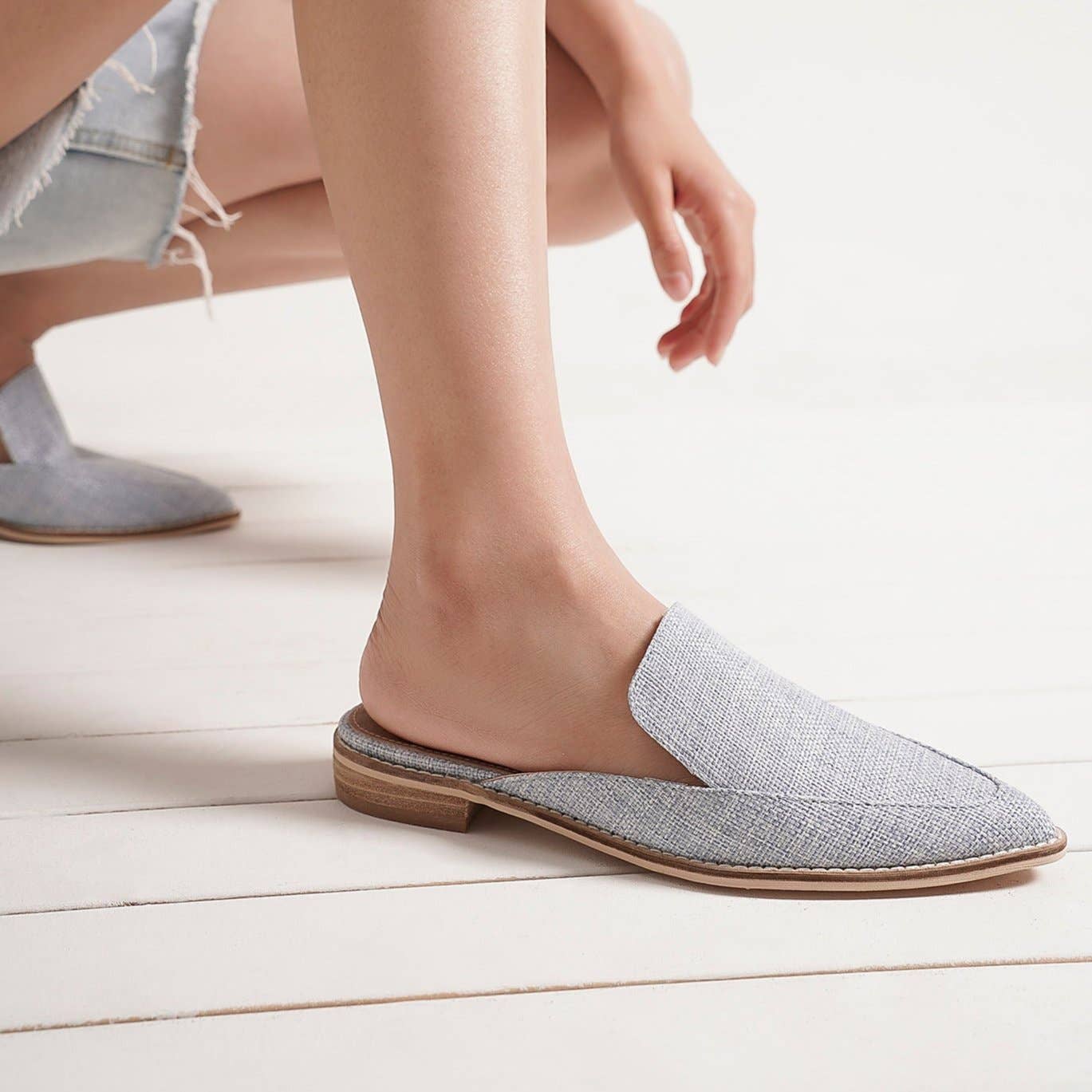 BEAST FASHION - GRIM-10-W Textured Mule Loafers