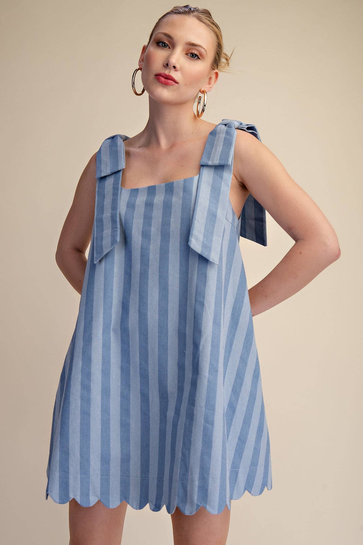 Glam - Scoop Neck Bow Shoulder Scallop Mini Dress