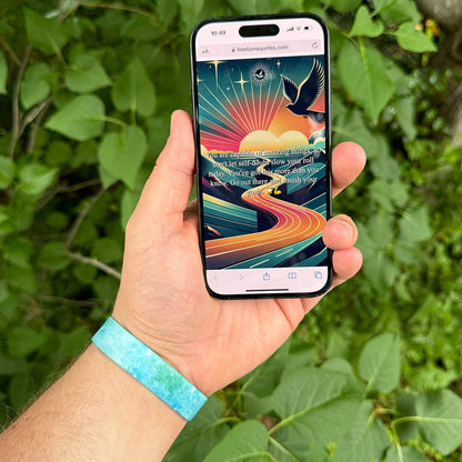 Free Luma - Focus on the Positive NFC Positivity Bracelet