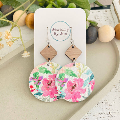 Walnut Diamond w/Watercolor Peonies & Roses Circle