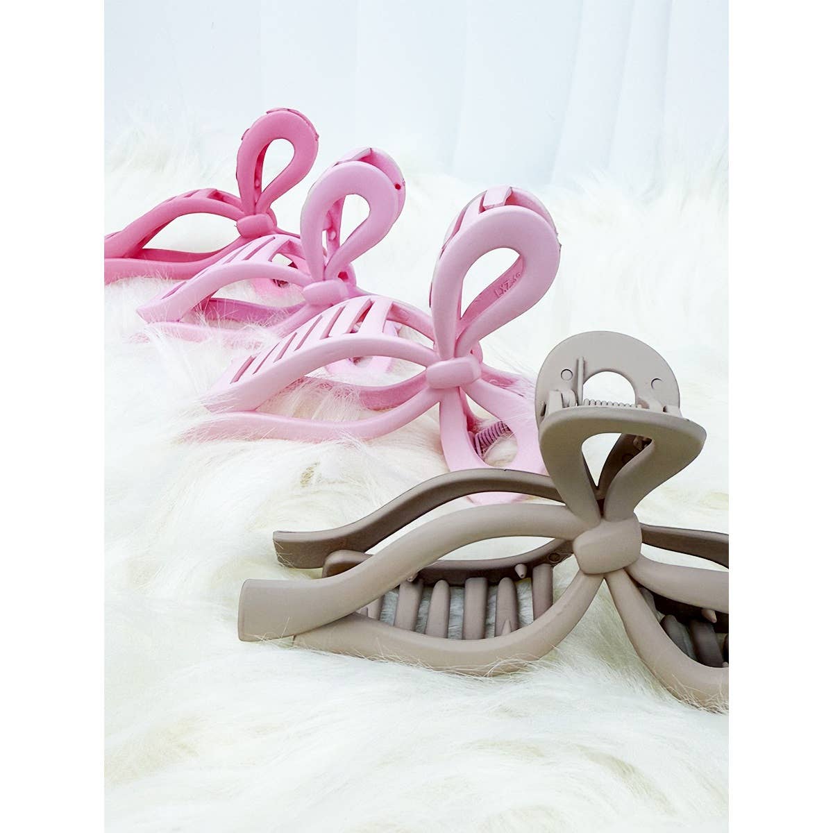 Love and Repeat - Assorted Pink and Taupe Shades of Bow Clip