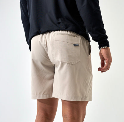 Everyday short light khaki into the wild pocket
