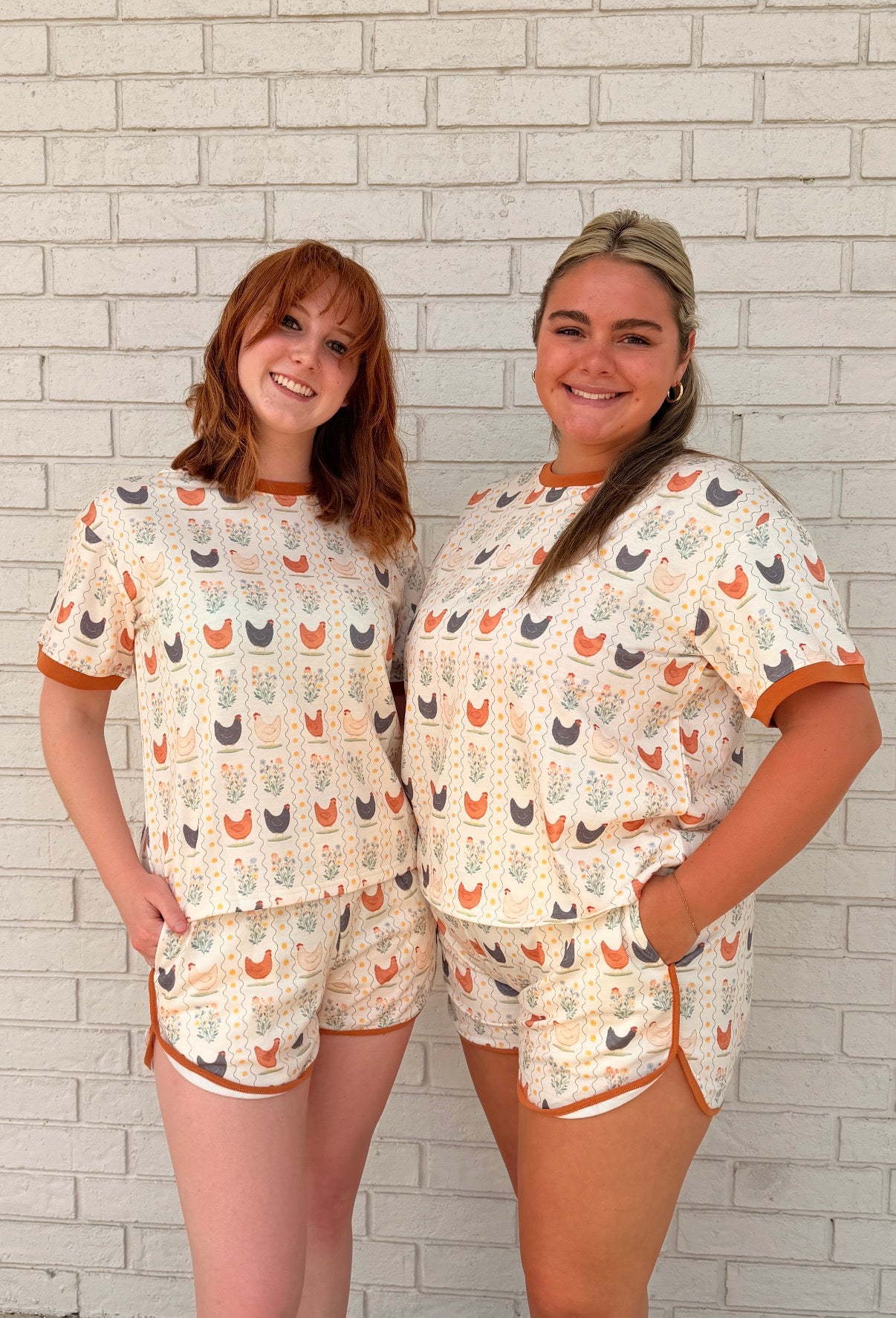 Vintage chicken 2 piece set