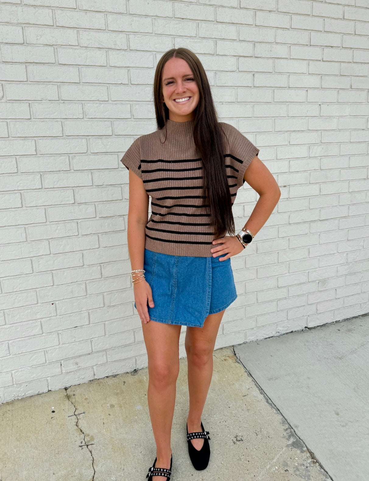 STRIPE MOCK NECK SHORT SLEEVE KNIT SWEATER
