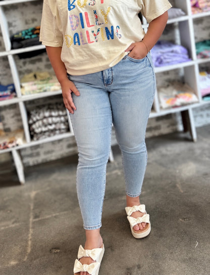 The Shimmer Shack PLUS Judy Blue Skinnies