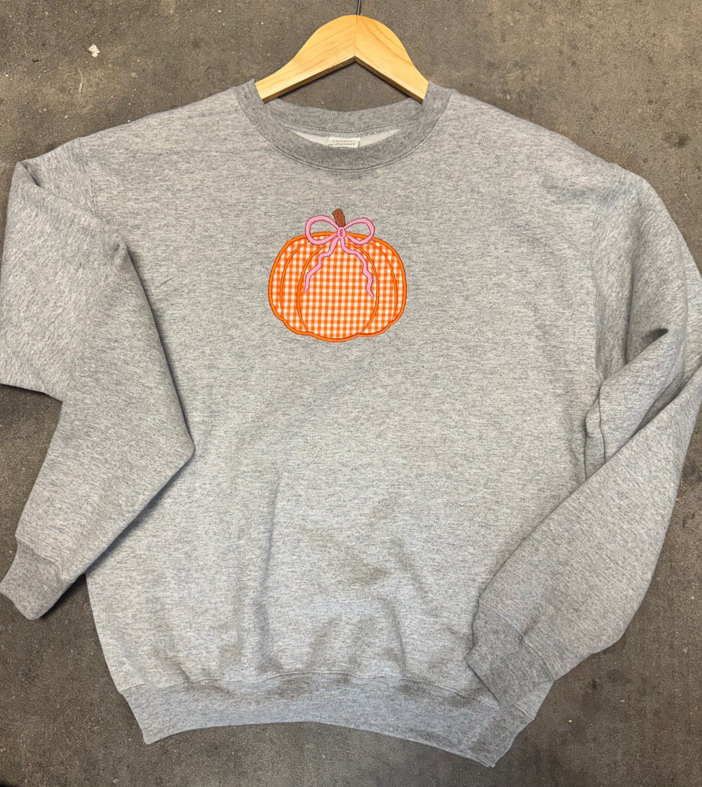 Embroidery pumpkin with bow youth