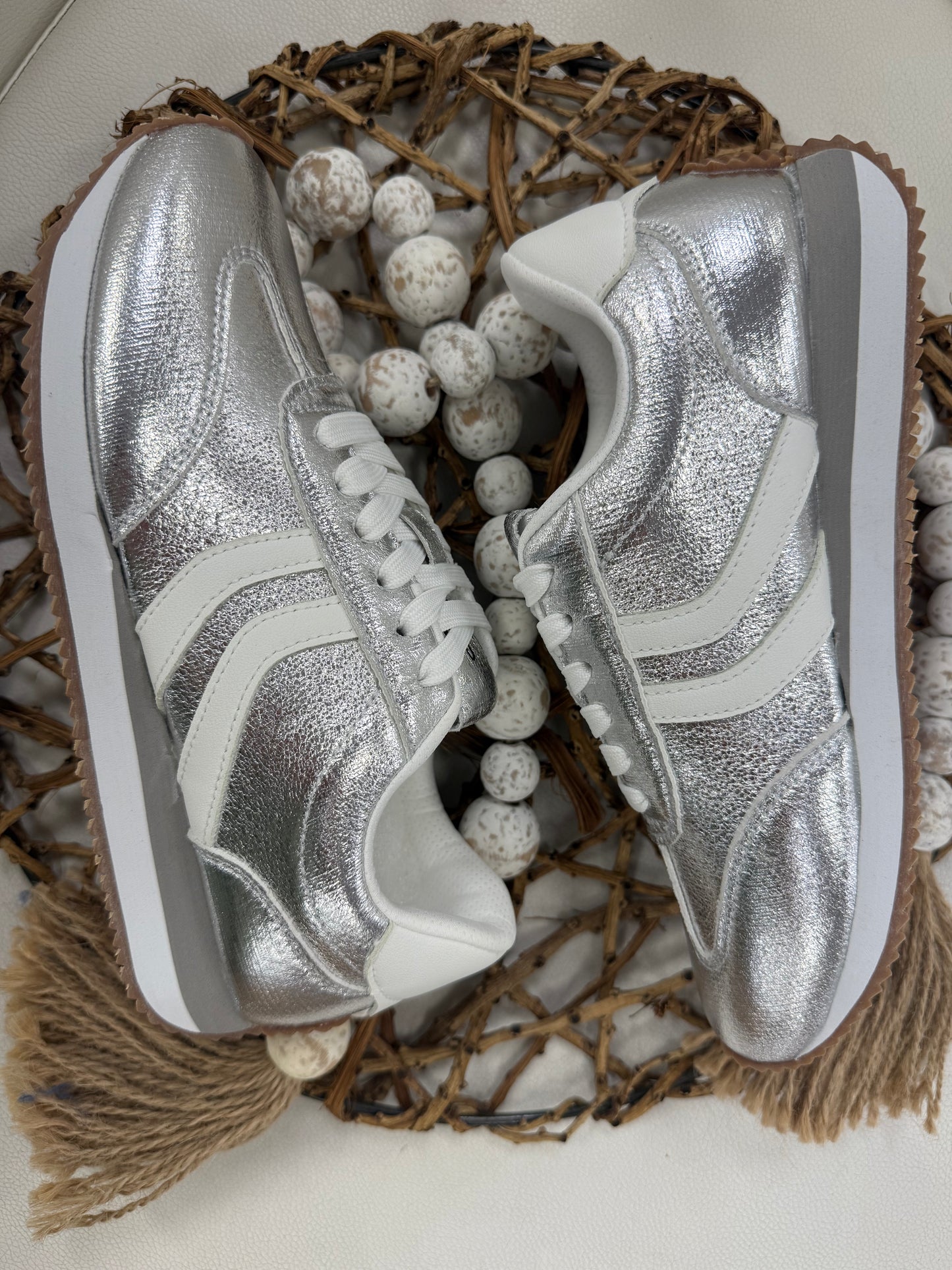 Silver Crinkle Metallic Corkys