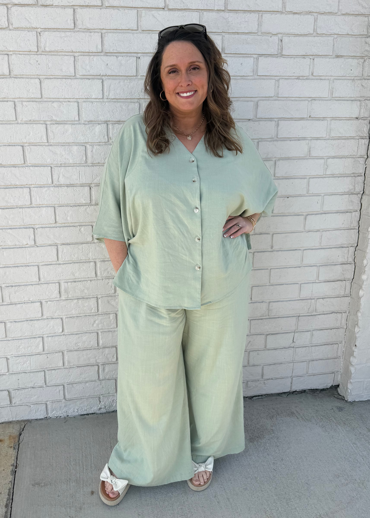 Loose-Fitting Button Up Set