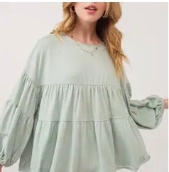 The Shimmer Shack PLUS Mint Tiered Balloon Sleeve