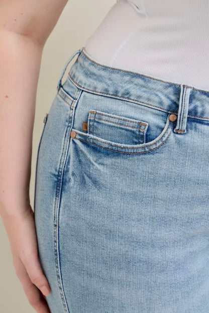 The Shimmer Shack PLUS Judy Blue Skinnies