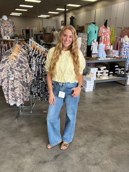 EYELET BUTTON UP TOP