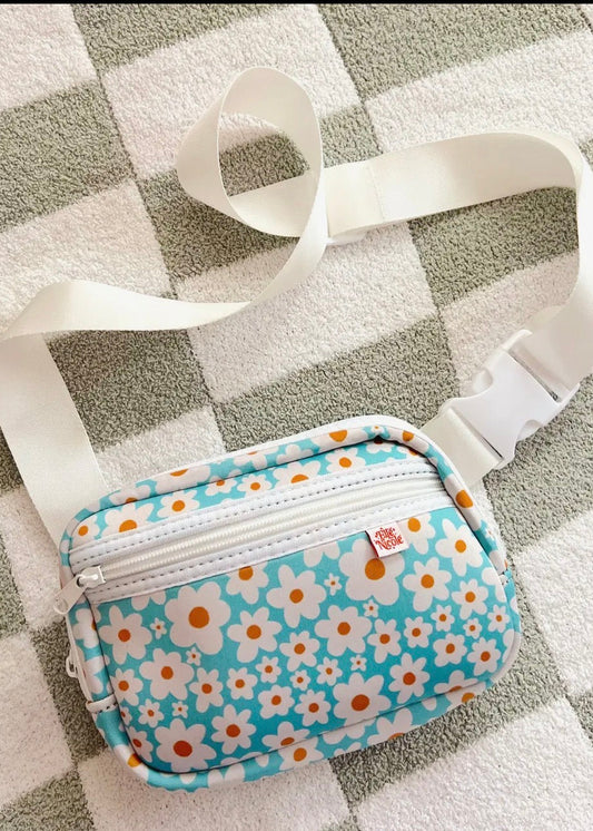 The Shimmer Shack Tween Blue Daisy Crossbody