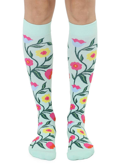 Compression Socks (15-20mmHg) - Flowering Vines - Pale Green