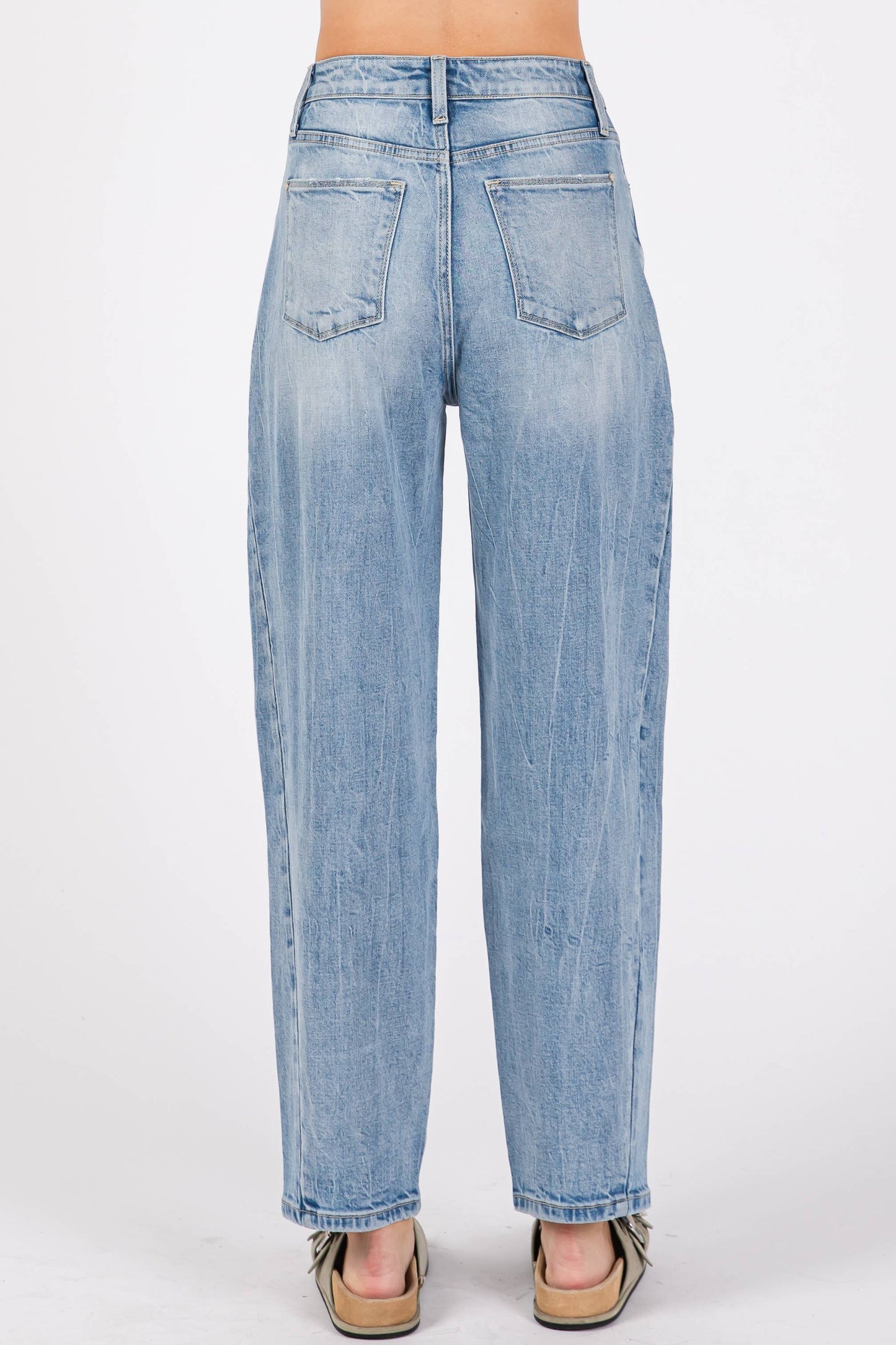 Petra SIDE SEAM DETAILING HIGH RISE COMFORT BARREL JEANS